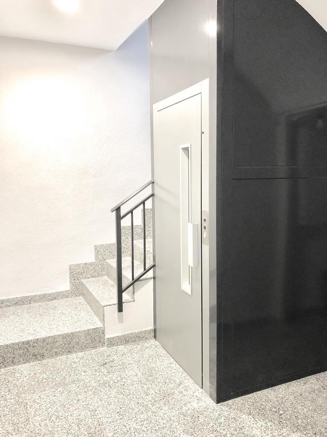 Plaza 5 Carabanchel Apartment Madrid Exterior photo